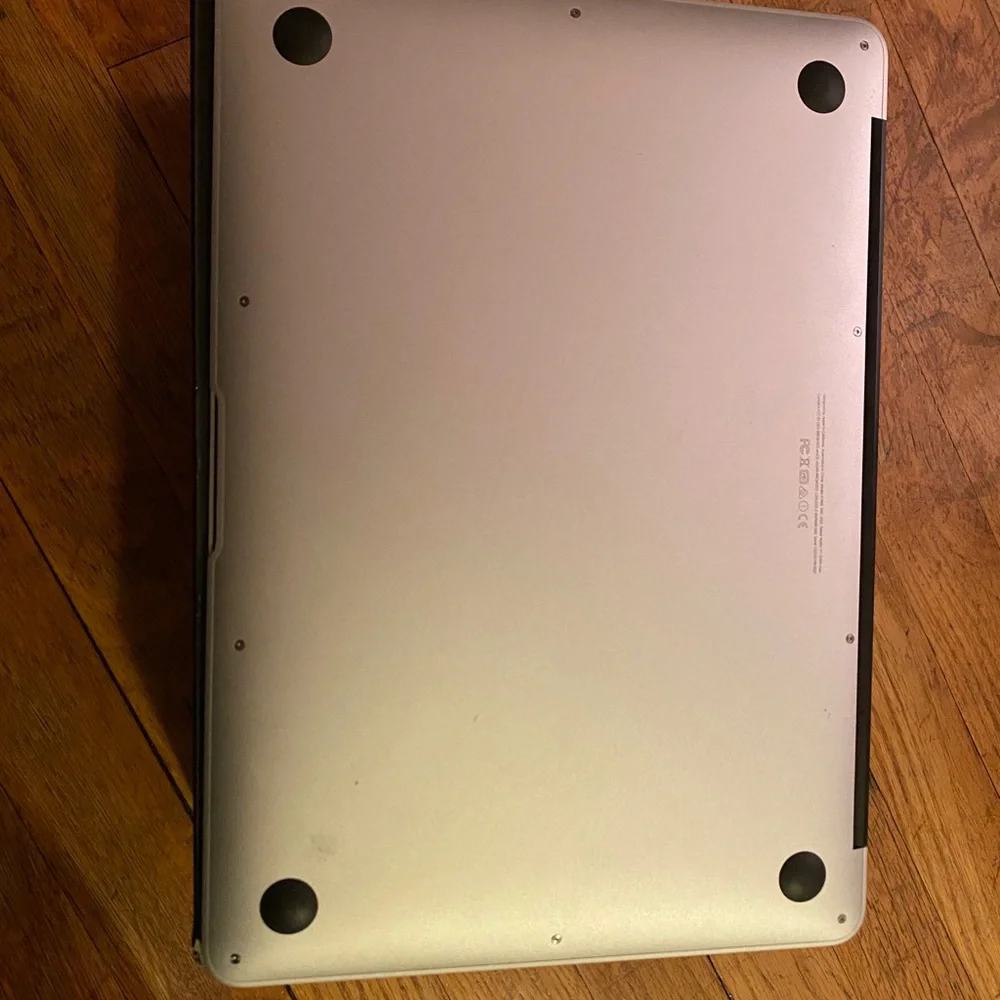 Apple used macbook